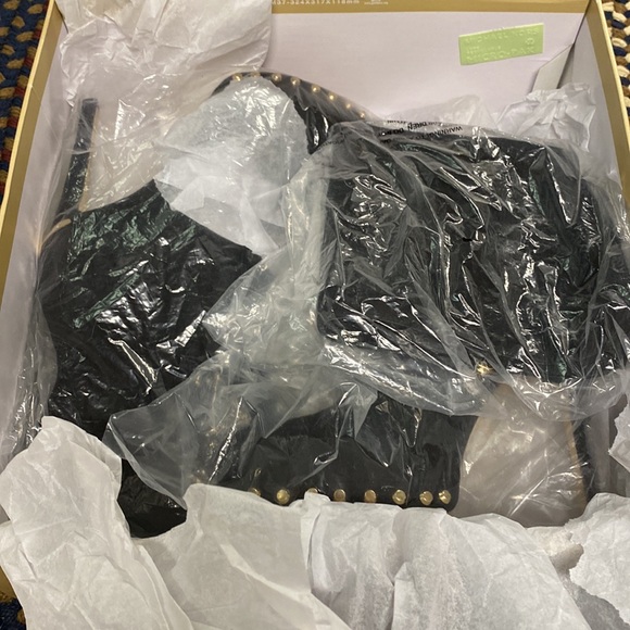 Michael kors suede high heel boots size 6 - Picture 5 of 5